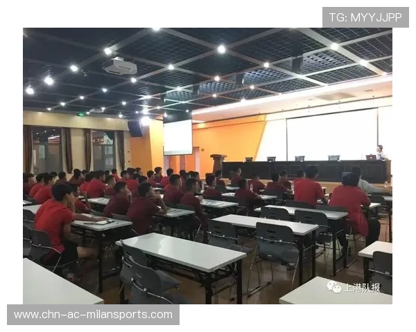 俱乐部与高校共建青训基地签署合作备忘录，普通青训俱乐部方向